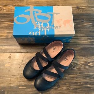 OTBT Black Anoro Flats
